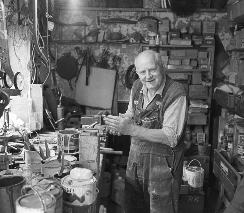 Bert Heard, Builder in his workshop July 1983, Arscotts Dolton
